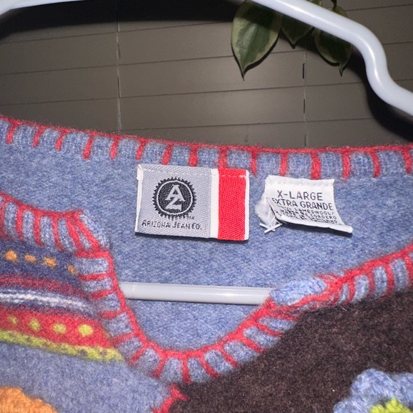 wool sweater. - Picture 3 of 3